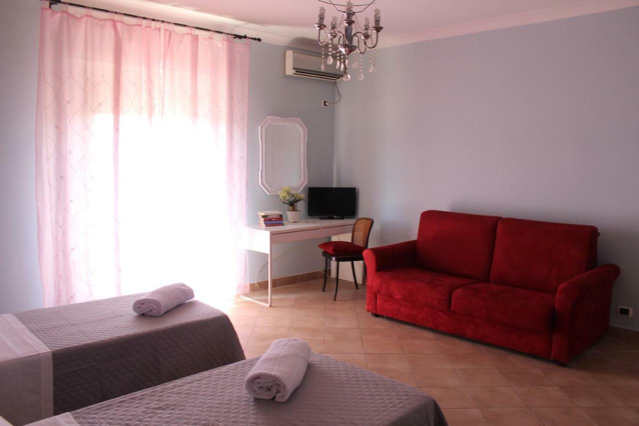 Casa Nicolas Рим Екстериор снимка